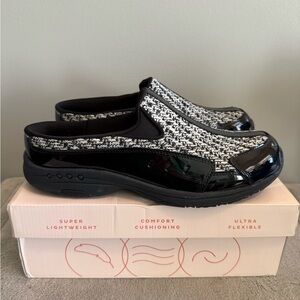 Easy Spirit Women's Travel Time Slip-on Walking Mules 12 wide NEW